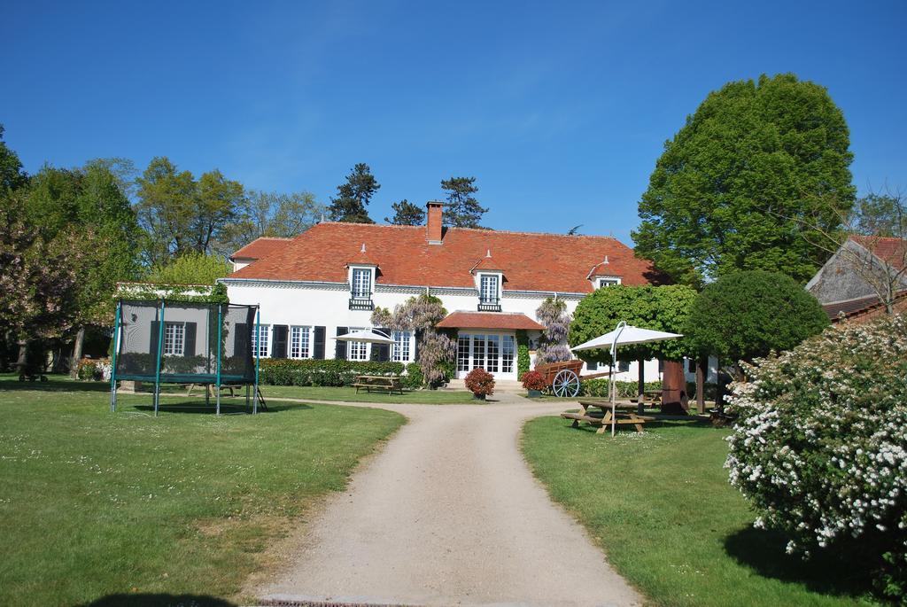 Domaine Les Gandins Bed & Breakfast Saint-Germain-de-Salles Dış mekan fotoğraf