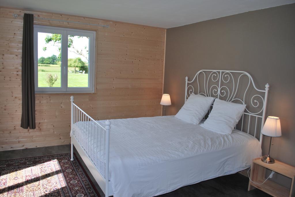 Domaine Les Gandins Bed & Breakfast Saint-Germain-de-Salles Dış mekan fotoğraf