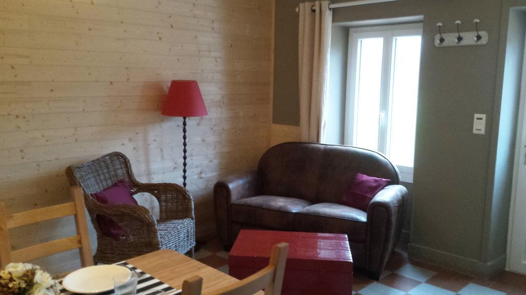 Domaine Les Gandins Bed & Breakfast Saint-Germain-de-Salles Dış mekan fotoğraf