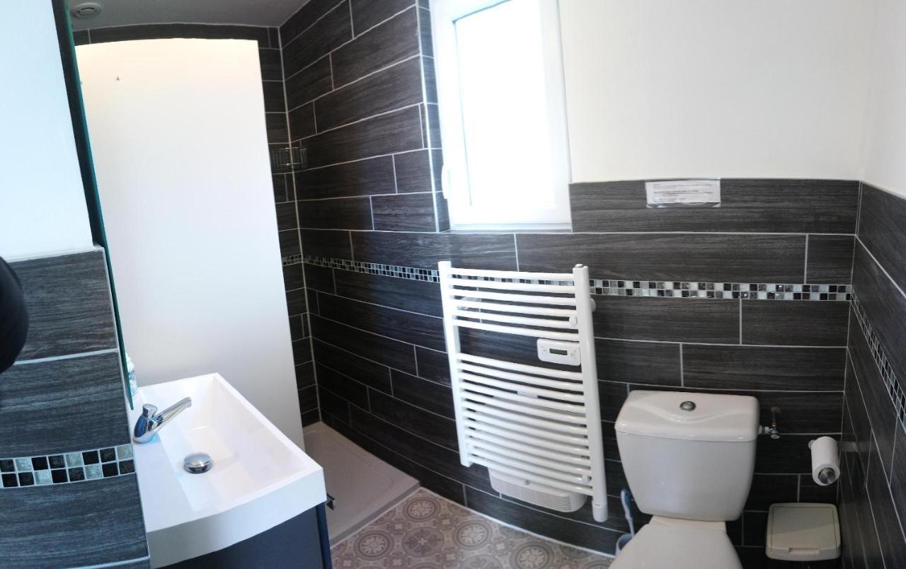 Domaine Les Gandins Bed & Breakfast Saint-Germain-de-Salles Dış mekan fotoğraf