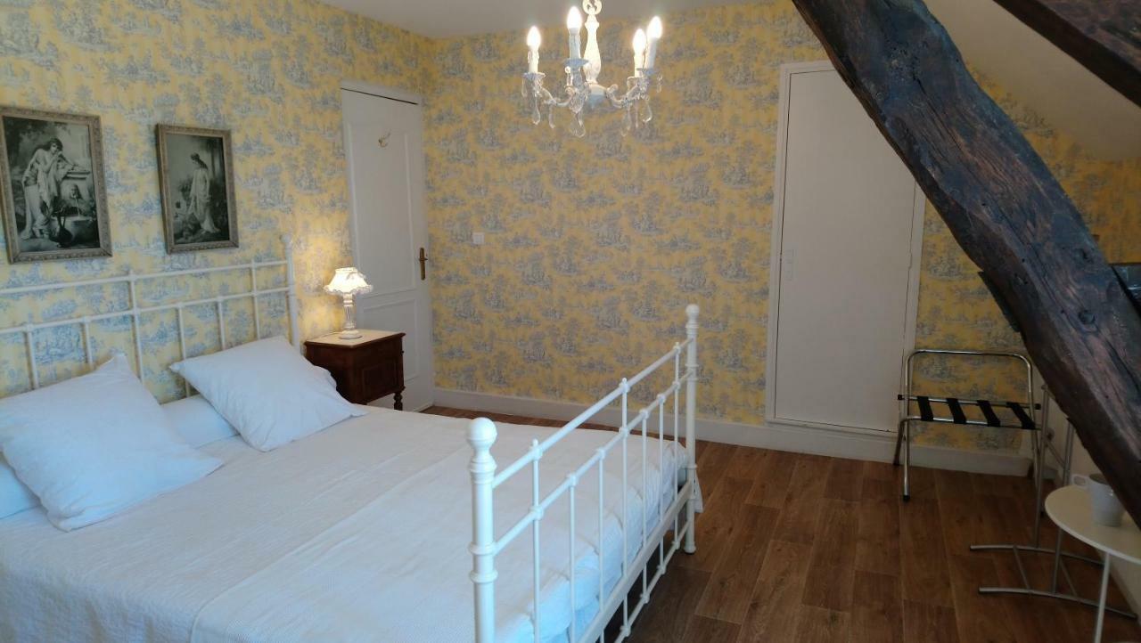 Domaine Les Gandins Bed & Breakfast Saint-Germain-de-Salles Dış mekan fotoğraf