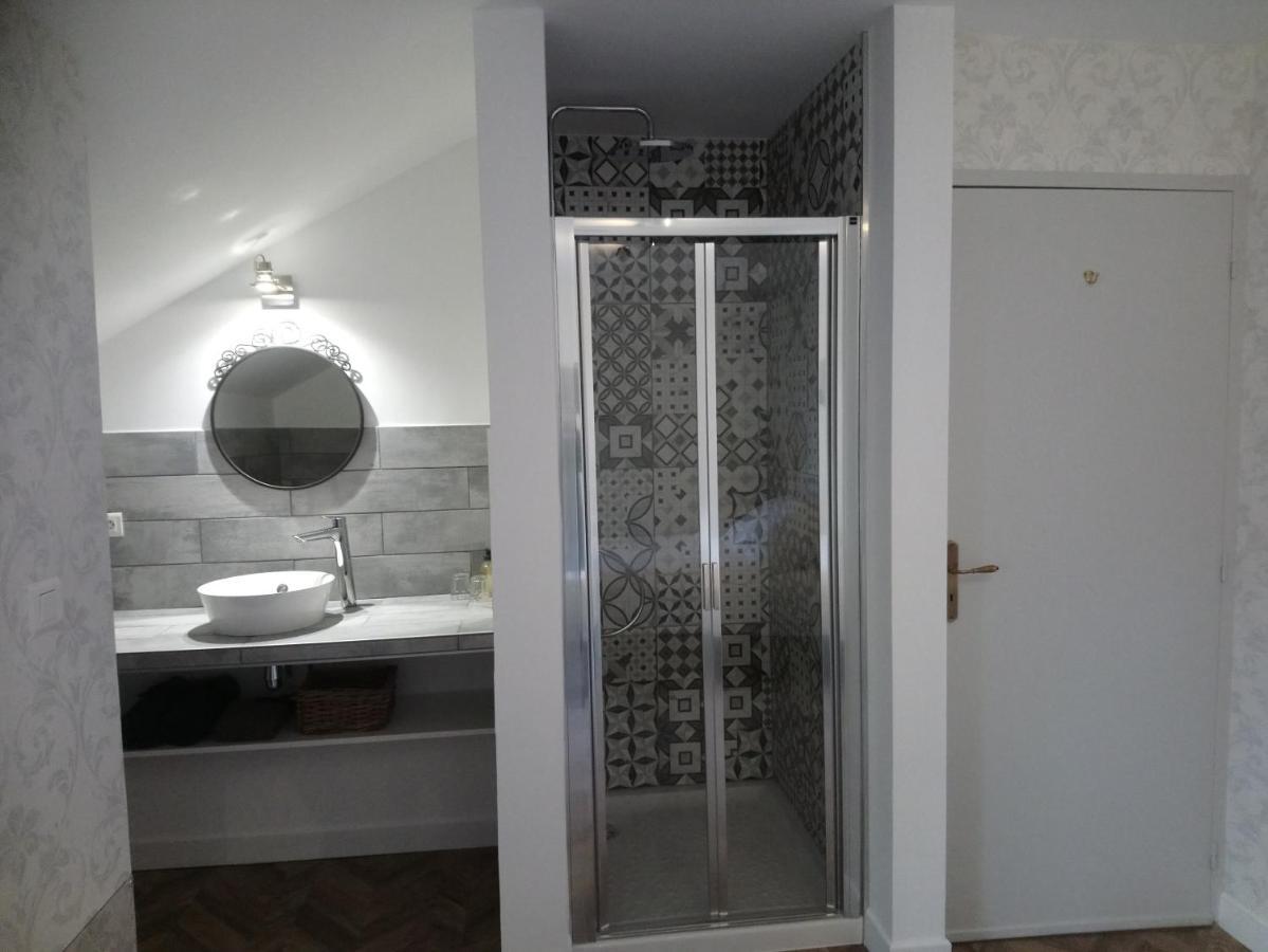 Domaine Les Gandins Bed & Breakfast Saint-Germain-de-Salles Dış mekan fotoğraf